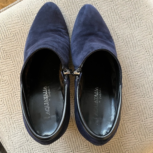 Aquatalia Navy Suede Booties - Picture 5 of 10
